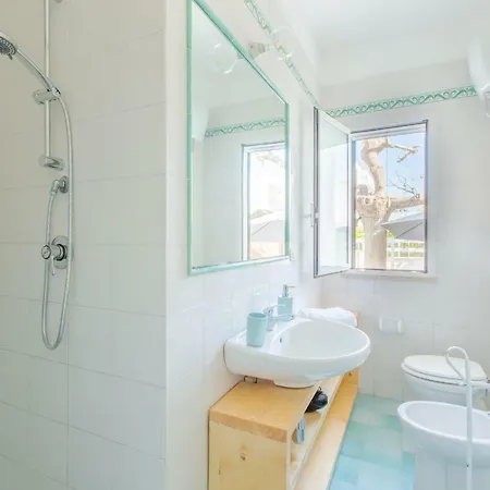 Casa Rosa A 50mt Dal Mare Holiday home Torre Santa Sabina