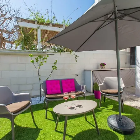 Holiday home Casa Rosa A 50mt Dal Mare