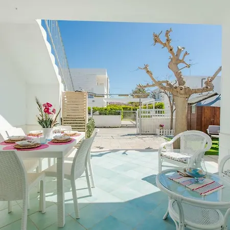 Holiday home Casa Rosa A 50mt Dal Mare *